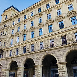 Kh Universitaet Apartment Vienna